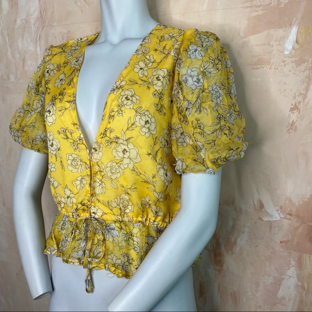 Large Rahi Floral Blouse - Picture 3 of 8